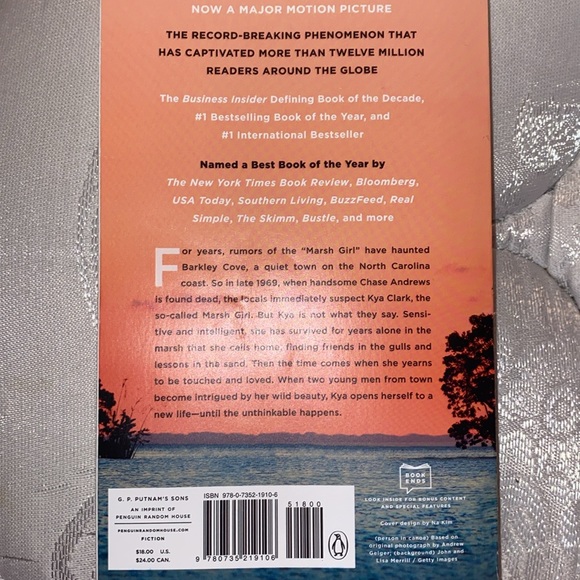 Where the crawdads sing book - Picture 2 of 3